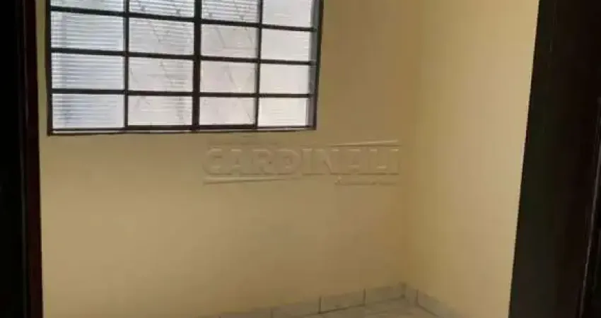 Casa com 2 quartos à venda na Rua Doutor Joaquim da Rocha Medeiros, 55, Vila Carmem, São Carlos