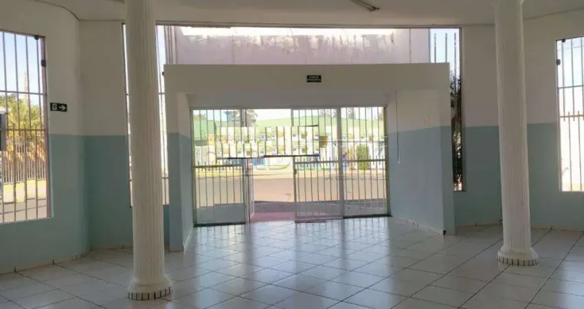 Ponto comercial para alugar na Rua Conde do Pinhal, Salão esquina, 653, Centro, Ibaté
