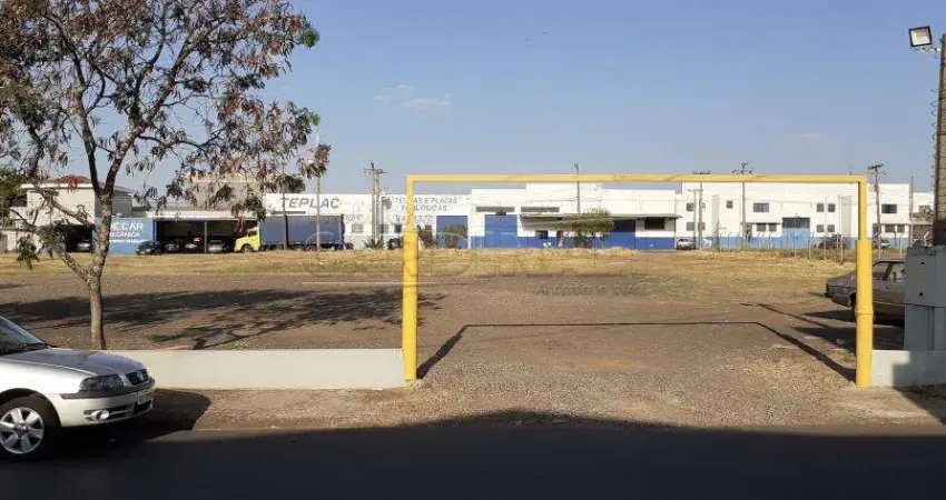 Terreno comercial no Jardim São Paulo em frente a Churrascaria Boi de Corte em São Carlos