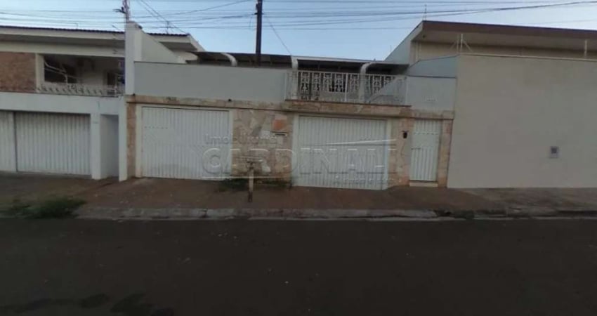 Casa com 3 quartos à venda na Rua Adolfo Catani, 1648, Jardim Macarengo, São Carlos
