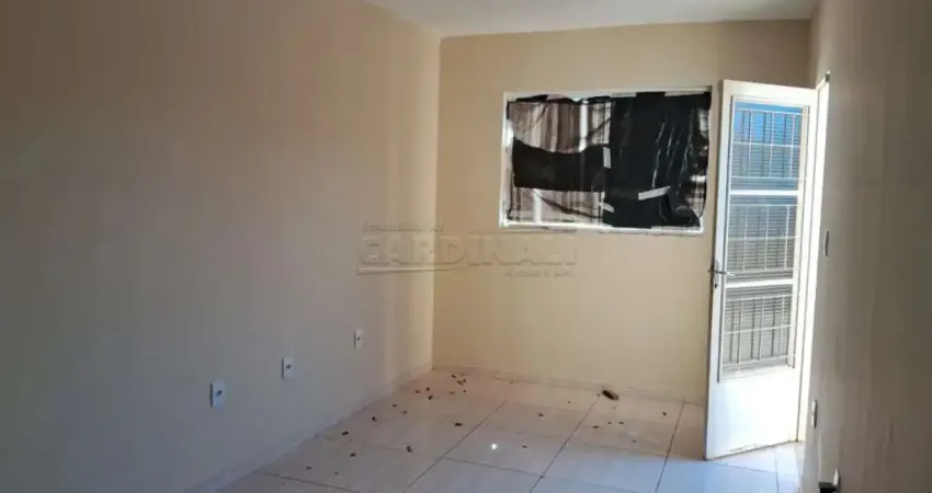 Casa com 3 quartos à venda na Avenida Sérgio Carvalho de Macedo, 109, Jardim São Rafael II, Araraquara