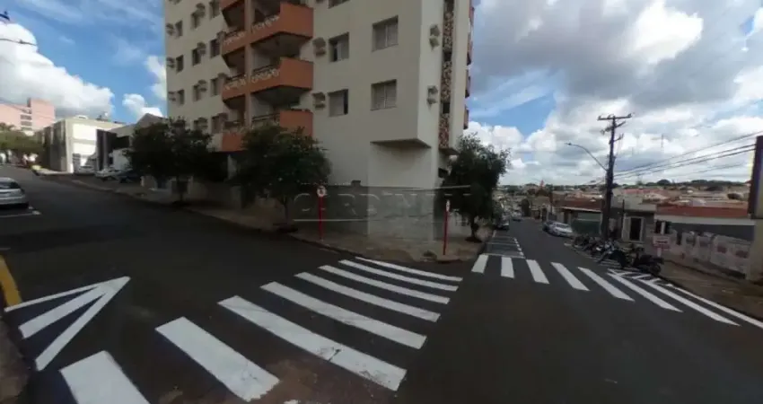 Apartamento com 3 quartos para alugar na Rua Major José Inácio, FRENTE, 1844, Centro, São Carlos