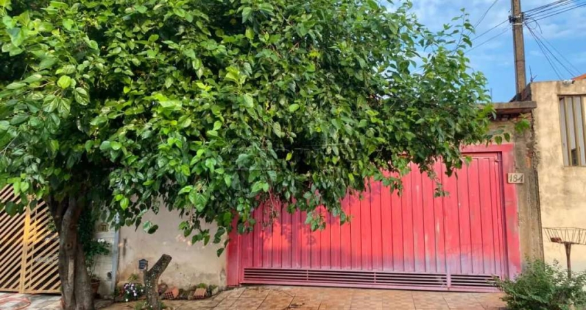 Venda de Casa - Padrão no bairro Residencial Astolpho Luiz do Prado em São Carlos/SP