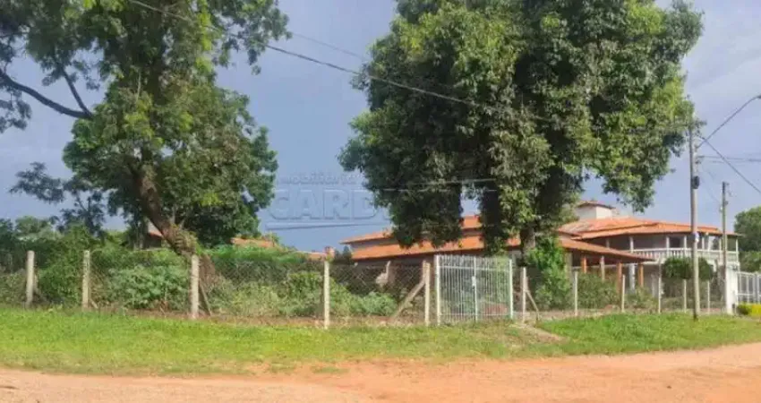 Lote para chácara a apenas uma quadra da represa.