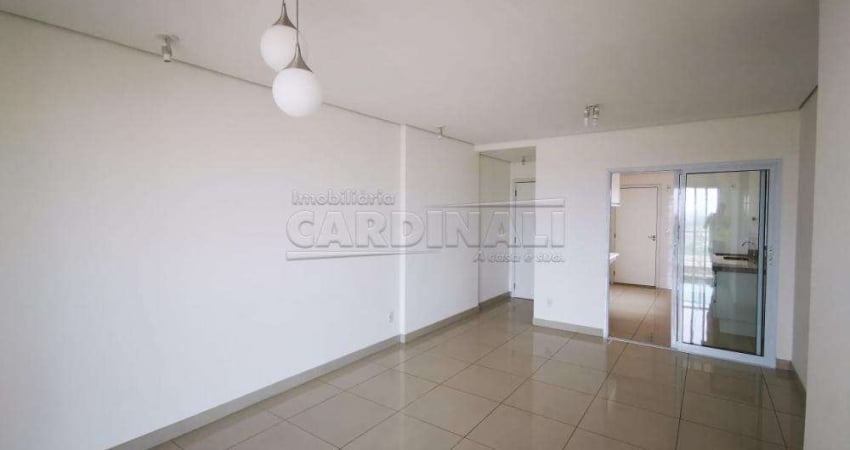 Apartamento com 3 quartos para alugar na Rua Carlos Gomes, 15° andar, 660, Centro, Araraquara