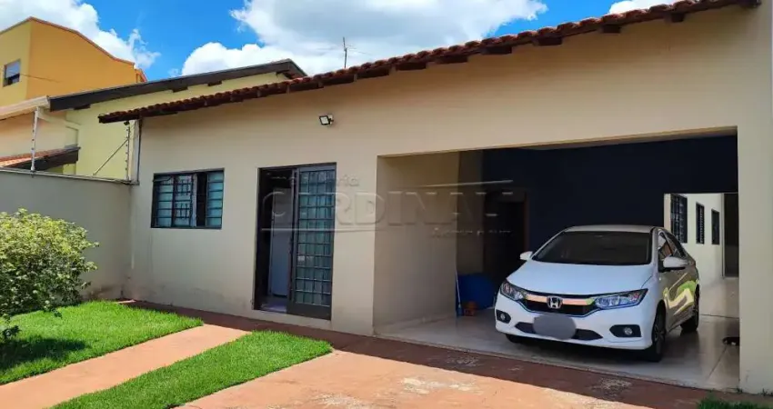 Casa com 3 quartos à venda na Avenida José Santiago Torres, 396, Jardim Botânico, Araraquara
