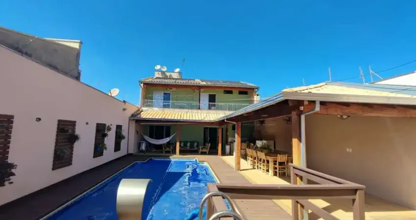 Lindo sobrado com área de lazer completa