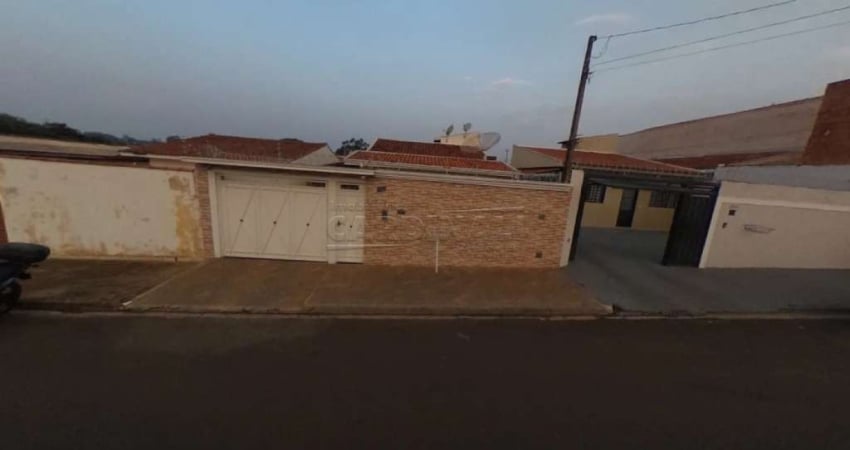Casa com 3 quartos à venda na Rua Mauro Tomazi, 682, Residencial Itamarati, São Carlos