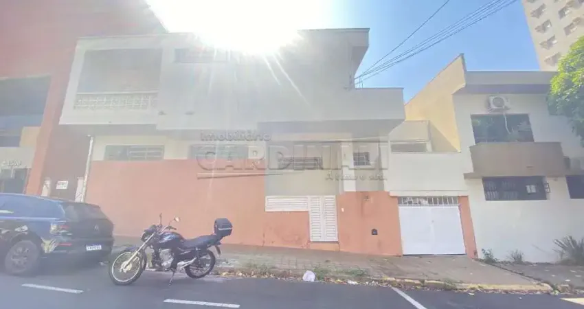 Casa com 3 quartos para alugar na Rua Nove de Julho, 1484, Centro, São Carlos