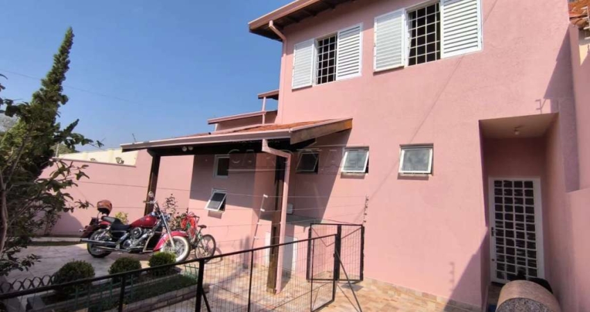 Casa Assobradada no bairro Jardim Santa Marta com Câmeras e vigia sempre com Ronda.