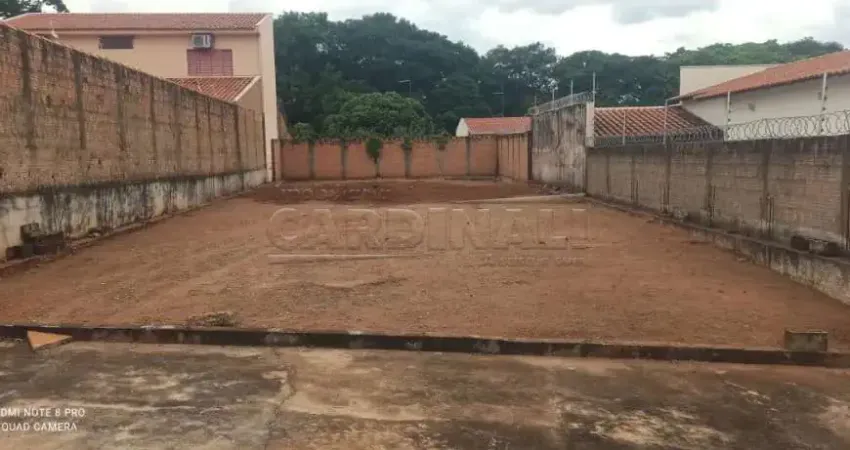 Terreno à venda na Avenida Doutor Oswaldo Cruz, Jardim Primor, Araraquara