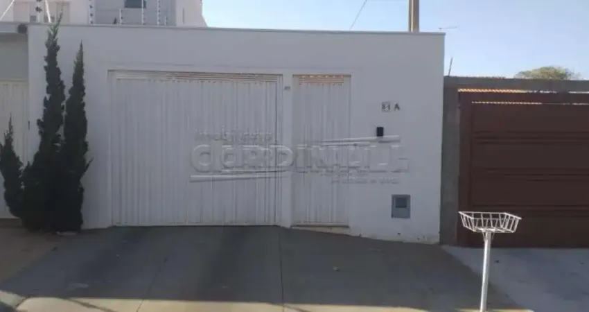 Casa com 3 quartos à venda na Avenida Irmã Antonia de Arruda Camargo, Casa A e B, 84, Jardim Vale das Rosas, Araraquara