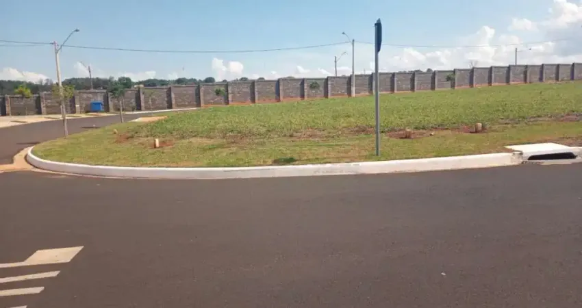 Terreno em condomínio fechado à venda na Avenida Francisco Falvo, 876, Residencial Samambaia, São Carlos