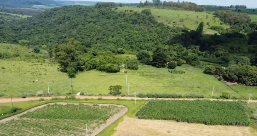 Oportunidade ideal para quem busca um espaço para lazer, cultivo ou investimento.