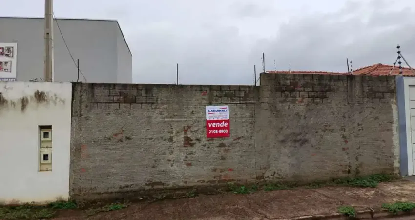 Terreno com boa localização próximo escola, creche e supermercados