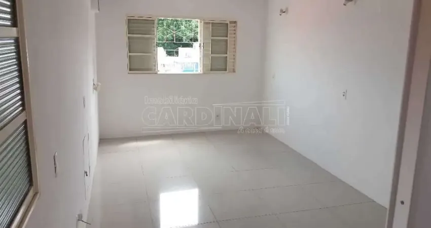 Sala comercial para alugar na Rua Capitão Adão Pereira da Silva Cabral, Esquina, 730, Centro, São Carlos