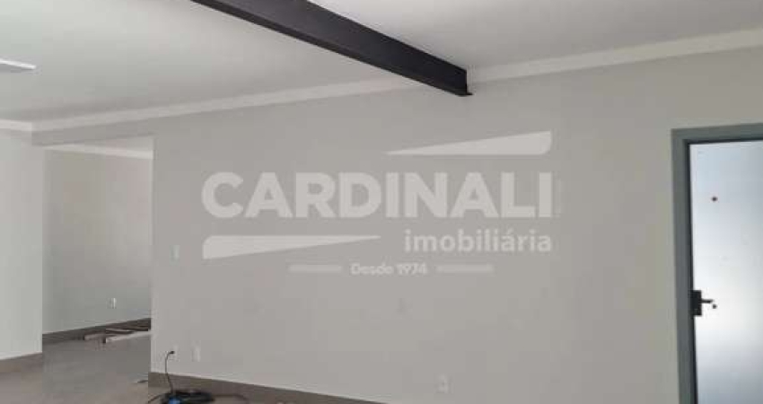 Imovel reformado e moderno, ideal para clinica na XV de Novembro