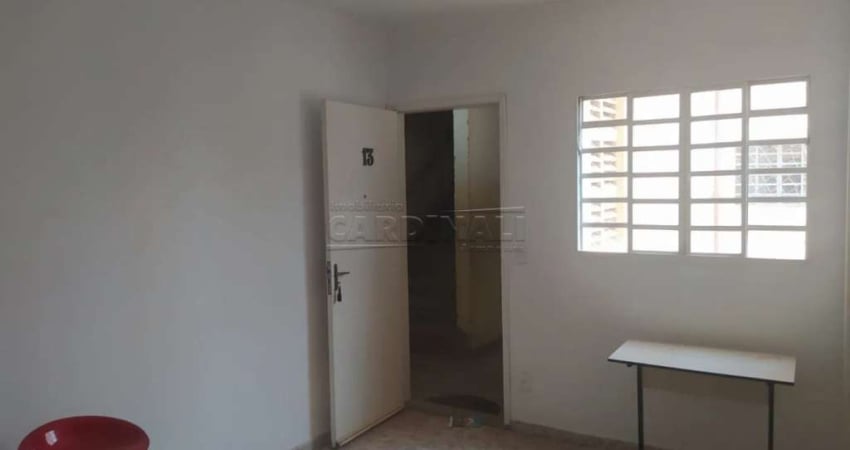 Apartamento com 2 quartos para alugar na Avenida Professor Gustavo Fleury Charmillot, Bloco C, Samambaia, 381, Jardim Residencial Paraíso, Araraquara