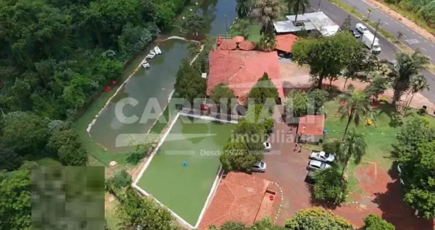 Excelente área com pesqueiro próximo ao shopping Jaraguá.