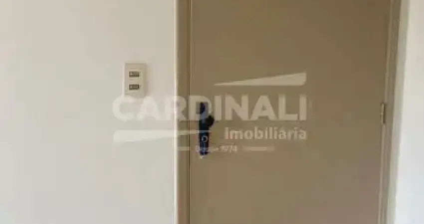 Apartamento com excelente localização no centro ao lado de banco e supermercados!