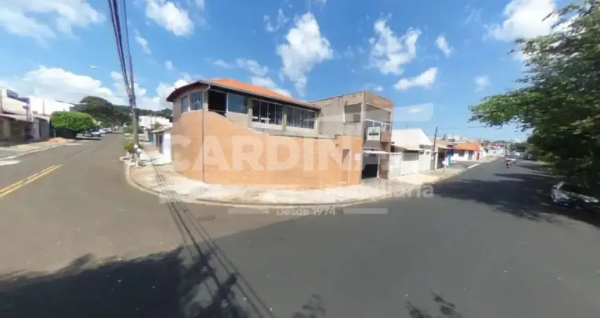 Imóvel de esquina muito bem localizado dentro do bairro residencial douradinho.
