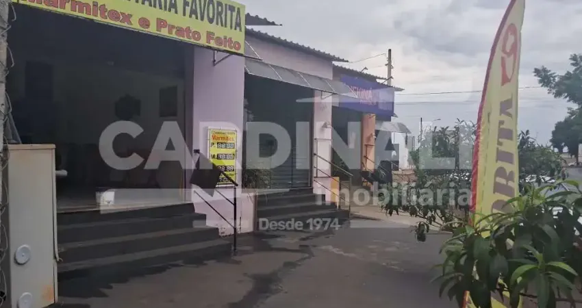 Barracão comercial com localização privilegiada, com 04 salão comercial independentes.