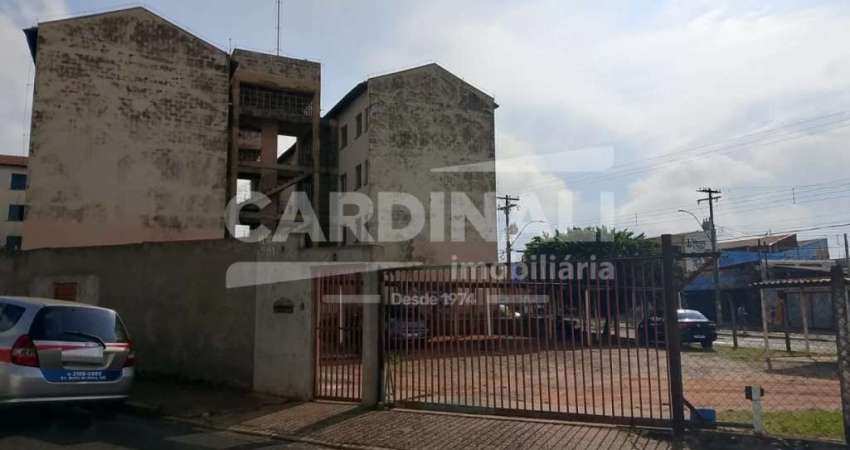 Apartamento com boa localização, próximo a escola e creche.