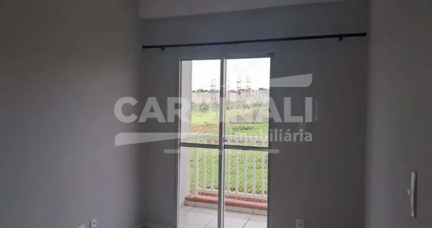 Apartamento com armários planejados, com ótima localização.