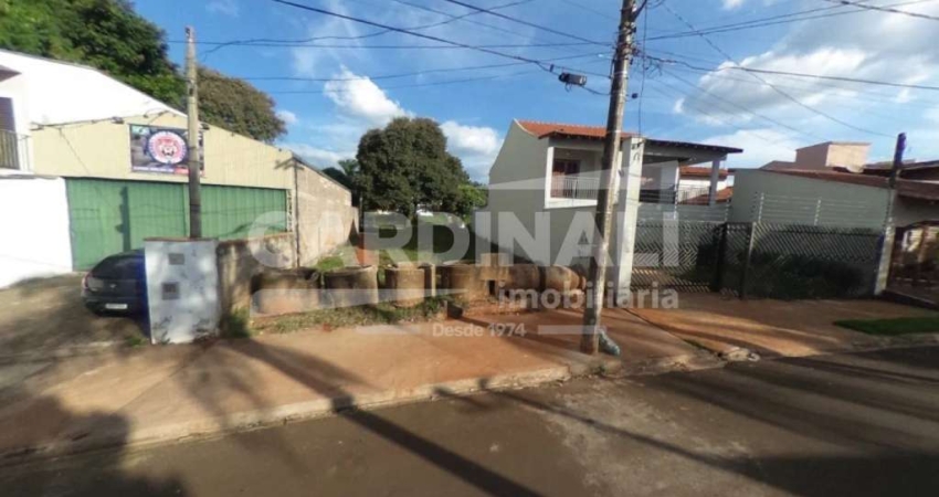 Terreno localizado no bairro Recreio dos bandeirantes plano e pronto para ser construido.