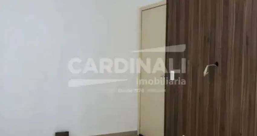 Apartamento com ótima localização, próximo a escola e creche.