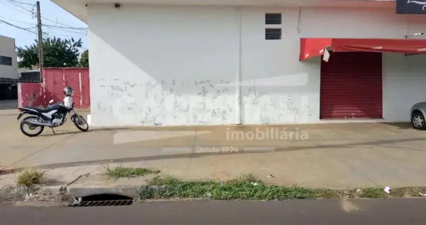 Salão com ótima localização, próximo escola, creche e supermercados.