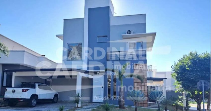 Lindo sobrado em condomínio, com acabamento de primeira qualidade, localização espetacular dentro do condomínio.