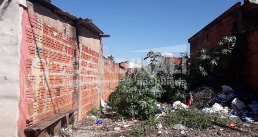 Terreno Padrão em São Carlos