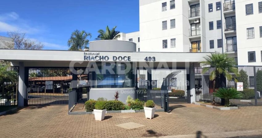 Apartamento com ótima localização, próximo supermercados, farmácias e comércios.