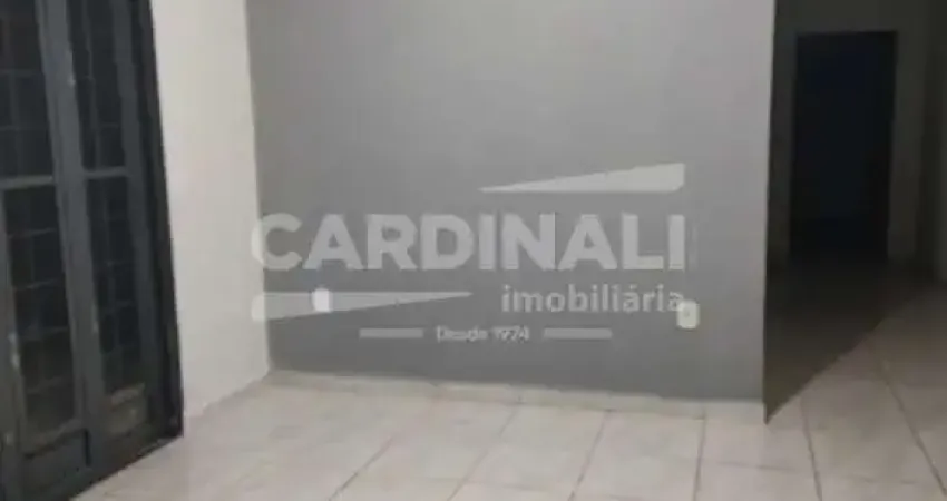 Casa com boa localização, próximo escola e creche.