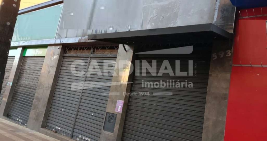 Oportunidade! 03 salões comercias com excelente localização, no centro da cidade.