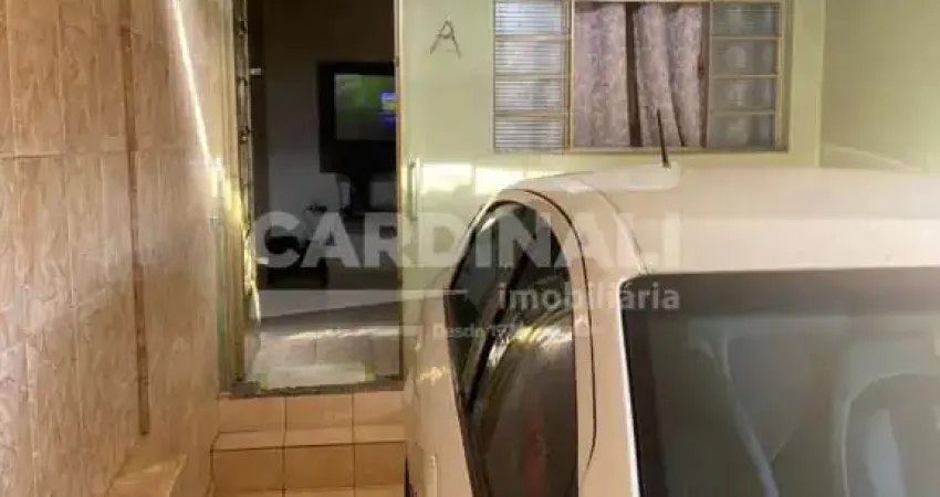 Casa com 2 quartos à venda na Rua Belarmino Indalécio de Souza, 78, Vila Monteiro (Gleba I), São Carlos