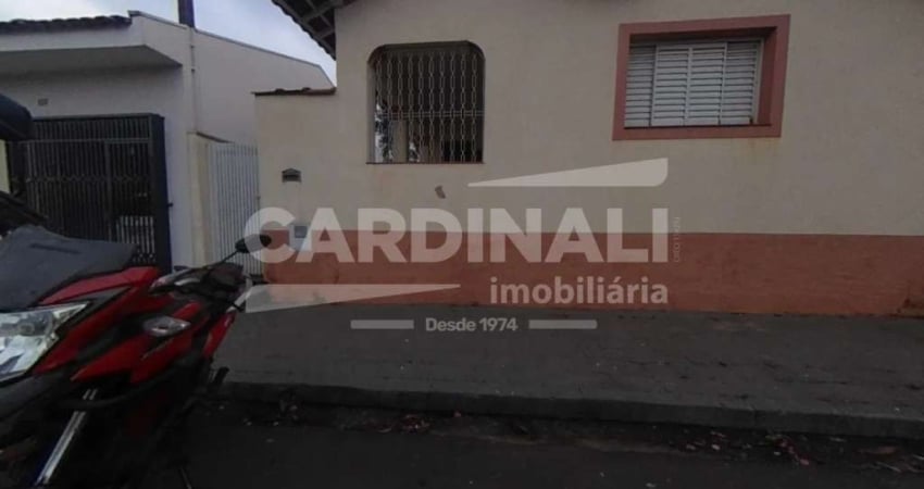 Casa com 3 quartos para alugar na Rua Jesuíno de Arruda, 3207, Jardim São Carlos, São Carlos