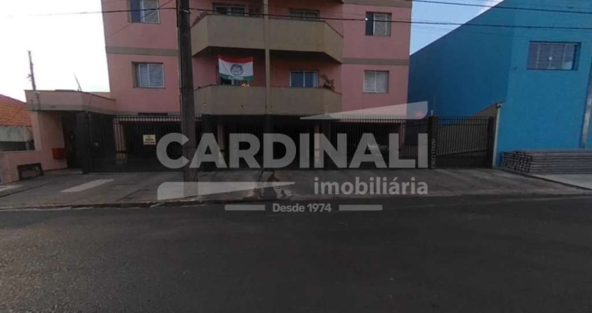 Apartamento com 3 quartos para alugar na Rua Conde do Pinhal, 871, Jardim São Carlos, São Carlos