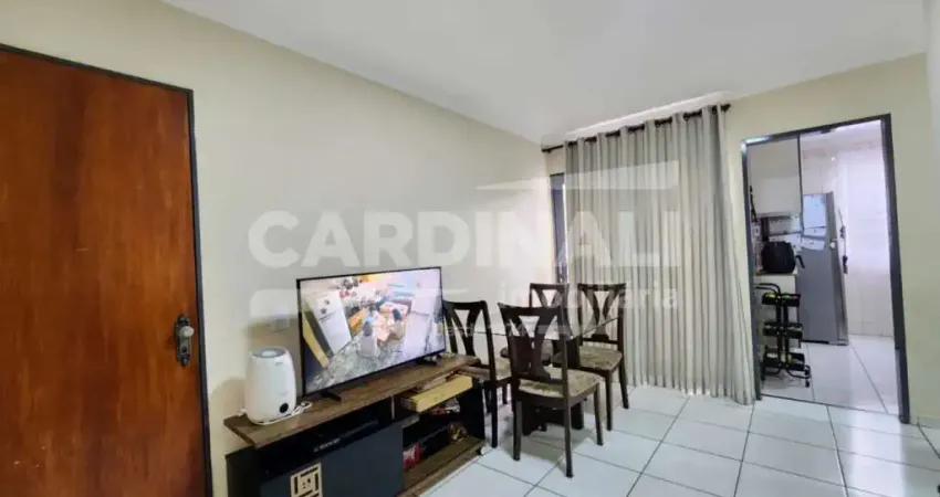 Apartamento com excelente localização, próximo a supermercados e comércio.
