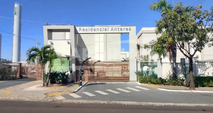 Apartamento com ótima localização, próximo a escola e creche.