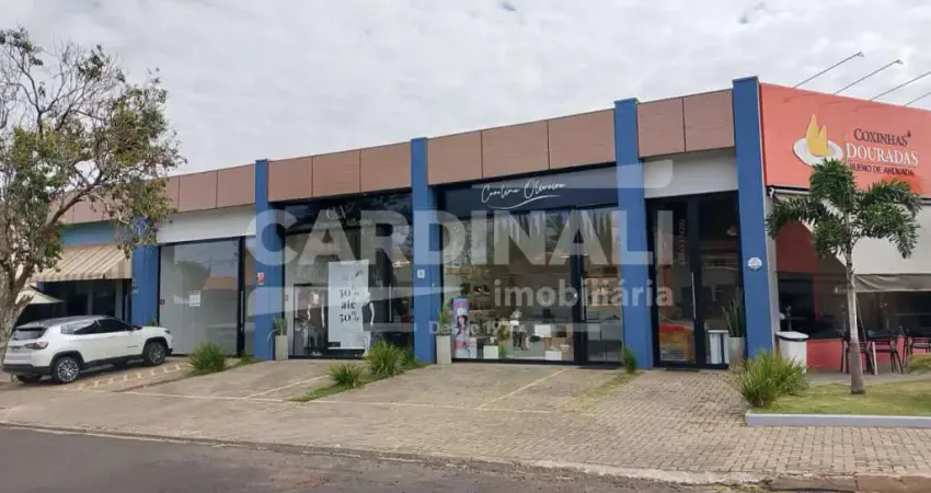 Sala comercial com excelente localização, próximo a supermercados e comércios.