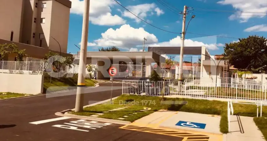 Apto Novo/ com Elevador/ com Sacada/ com dois dormitórios e 1 banheiro. 1 Vaga de garagem. Área de lazer completa.