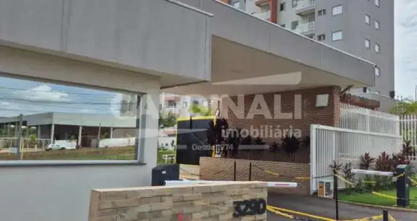 Apartamento com ótima localização, área de lazer completo.