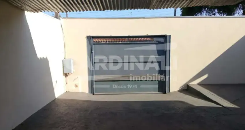 Casa com boa localização, próximo a escolas e creches.