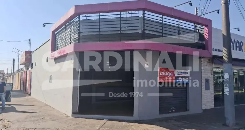 Salão comercial de esquina, com localização espetacular.