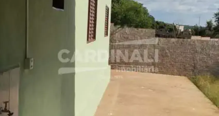 Casa com 3 quartos à venda na Rua Maria Aiello Cândido, 145, Jardim Heliana, Ribeirão Bonito