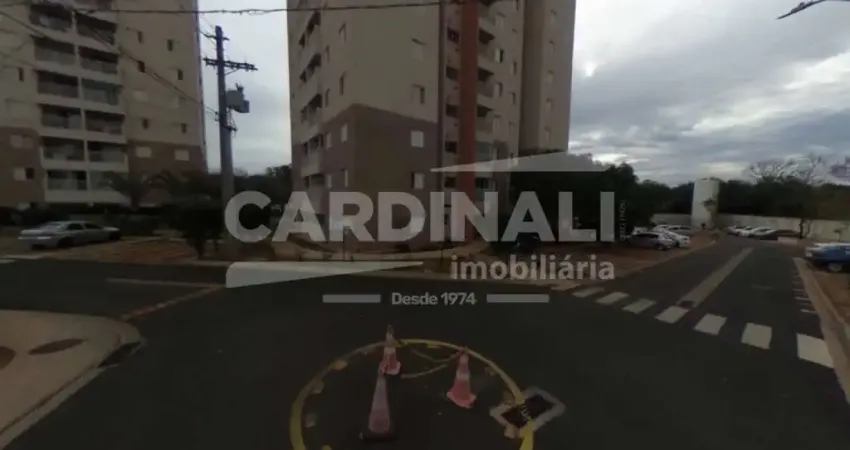 Apartamento com uma vista privilegiada de todo o condomínio e também da rodovia.