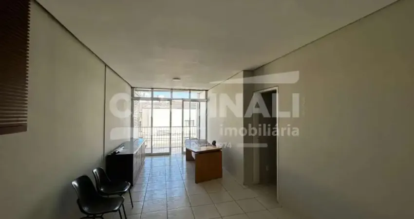 Apartamento com 3 quartos para alugar na Rua General Osório, Apto. 3, 1075, Jardim São Carlos, São Carlos