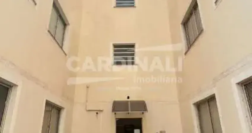 Apartamento com ótima localização, próximo escolas e supermercados.